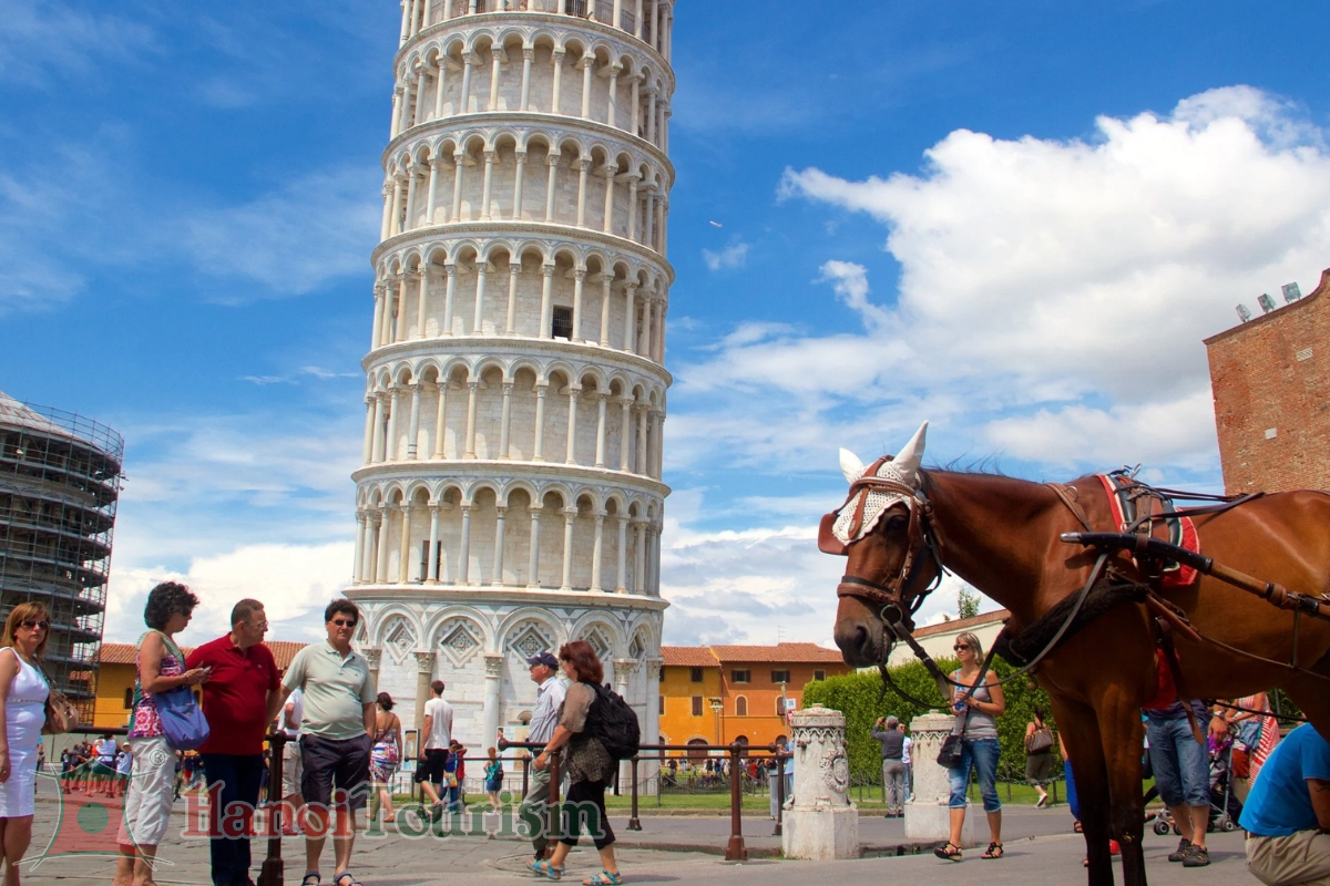 Quảng trường Miracoli (Piazza dei Miracoli) - Pisa - Ý